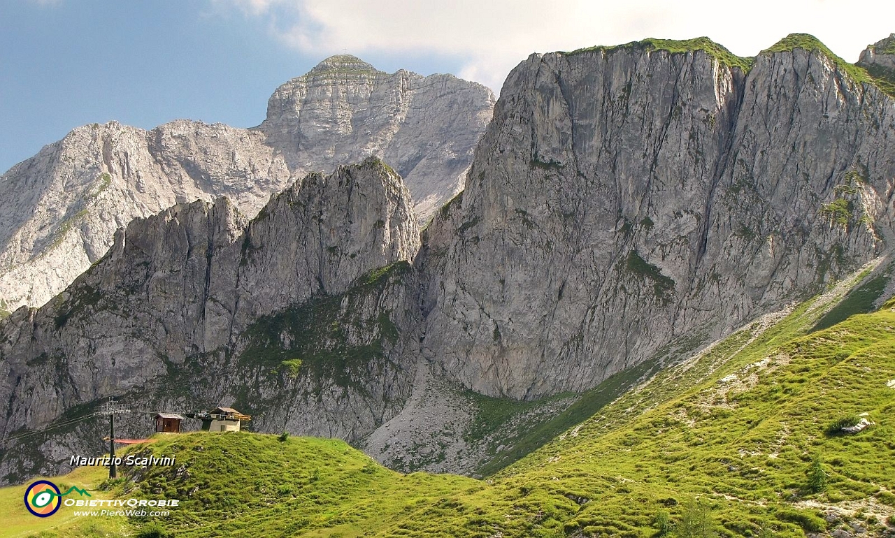 64 Il Monte Archera e il Pegherolo....JPG